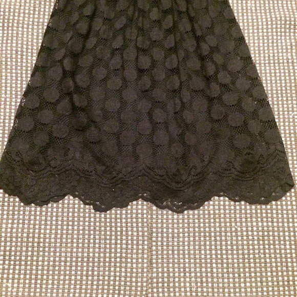 City Triangles LBD - Picture 4 of 8